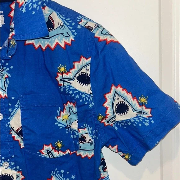 Cat & Jack shark 🦈 button down - Picture 4 of 5